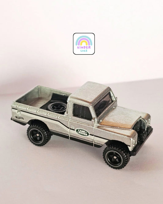 Hot Wheels Land Rover Series III Pickup Zamac Edition (Uncarded) - Kinder Logs