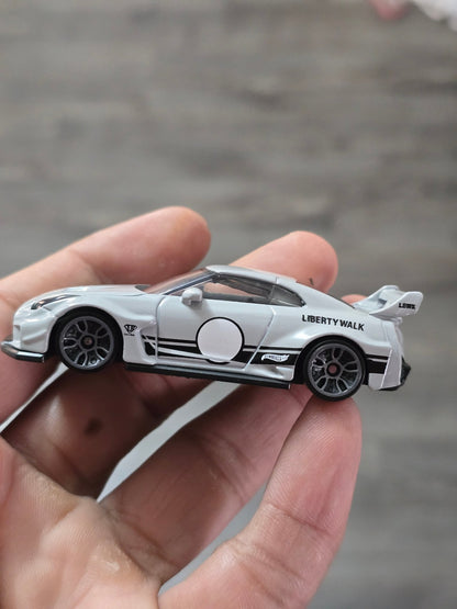 Hot Wheels LB - Silhouette Works GT Nissan 35GT - RR Ver.2 (Uncarded - New) - Kinder Logs