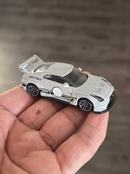 Hot Wheels LB - Silhouette Works GT Nissan 35GT - RR Ver.2 (Uncarded - New) - Kinder Logs