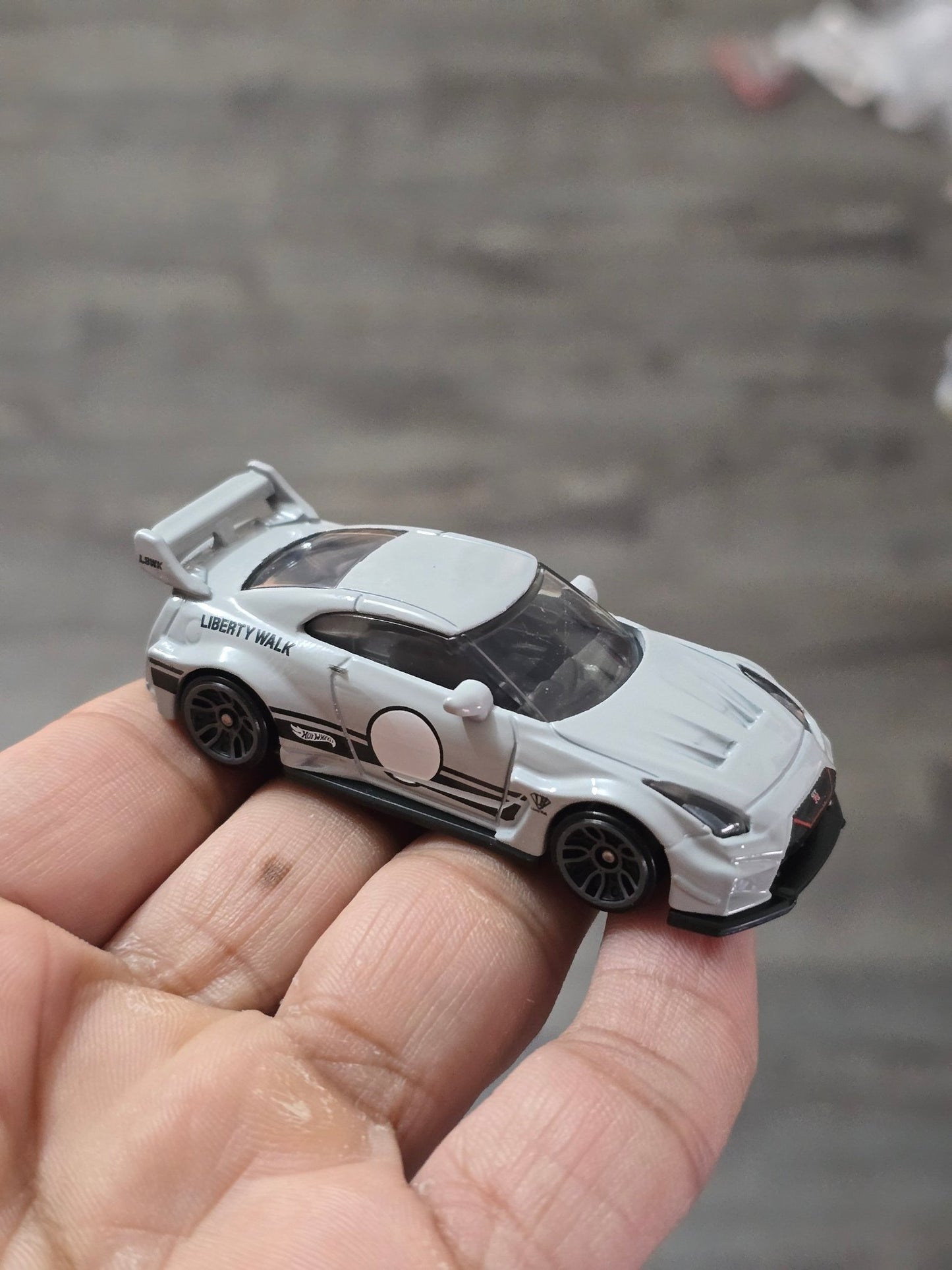 Hot Wheels LB - Silhouette Works GT Nissan 35GT - RR Ver.2 (Uncarded - New) - Kinder Logs