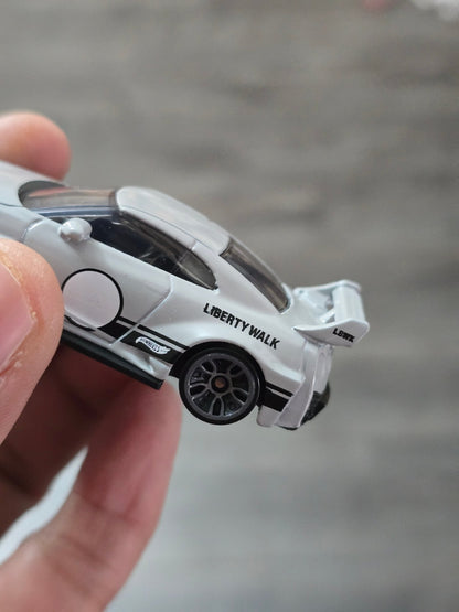 Hot Wheels LB - Silhouette Works GT Nissan 35GT - RR Ver.2 (Uncarded - New) - Kinder Logs