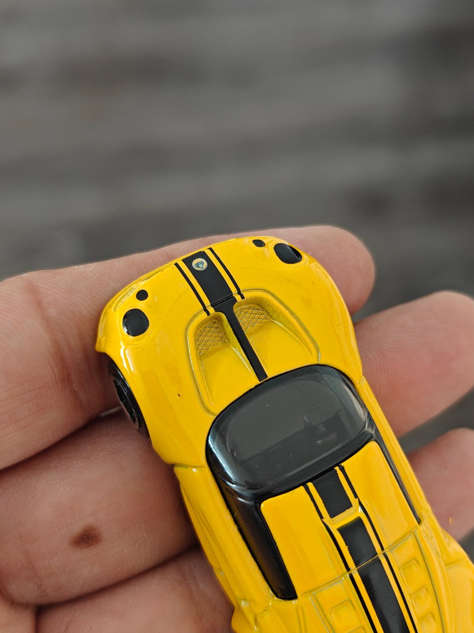 Hot Wheels Lotus Sport Elise - Yellow (Uncarded - New) - Kinder Logs