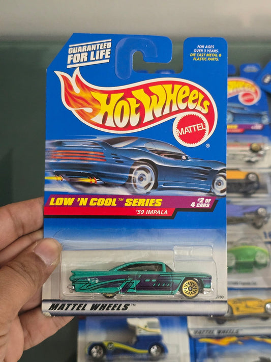 Hot Wheels Low 'N Cool Series - 1959 Chevrolet Impala - Kinder Logs