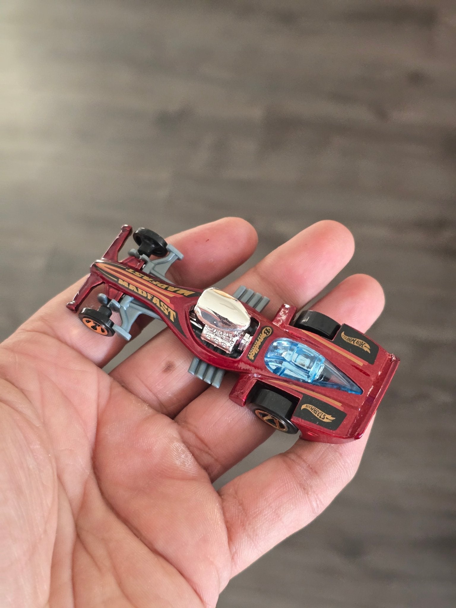 Hot Wheels Madfast - Maroon (Uncarded - New) - Kinder Logs