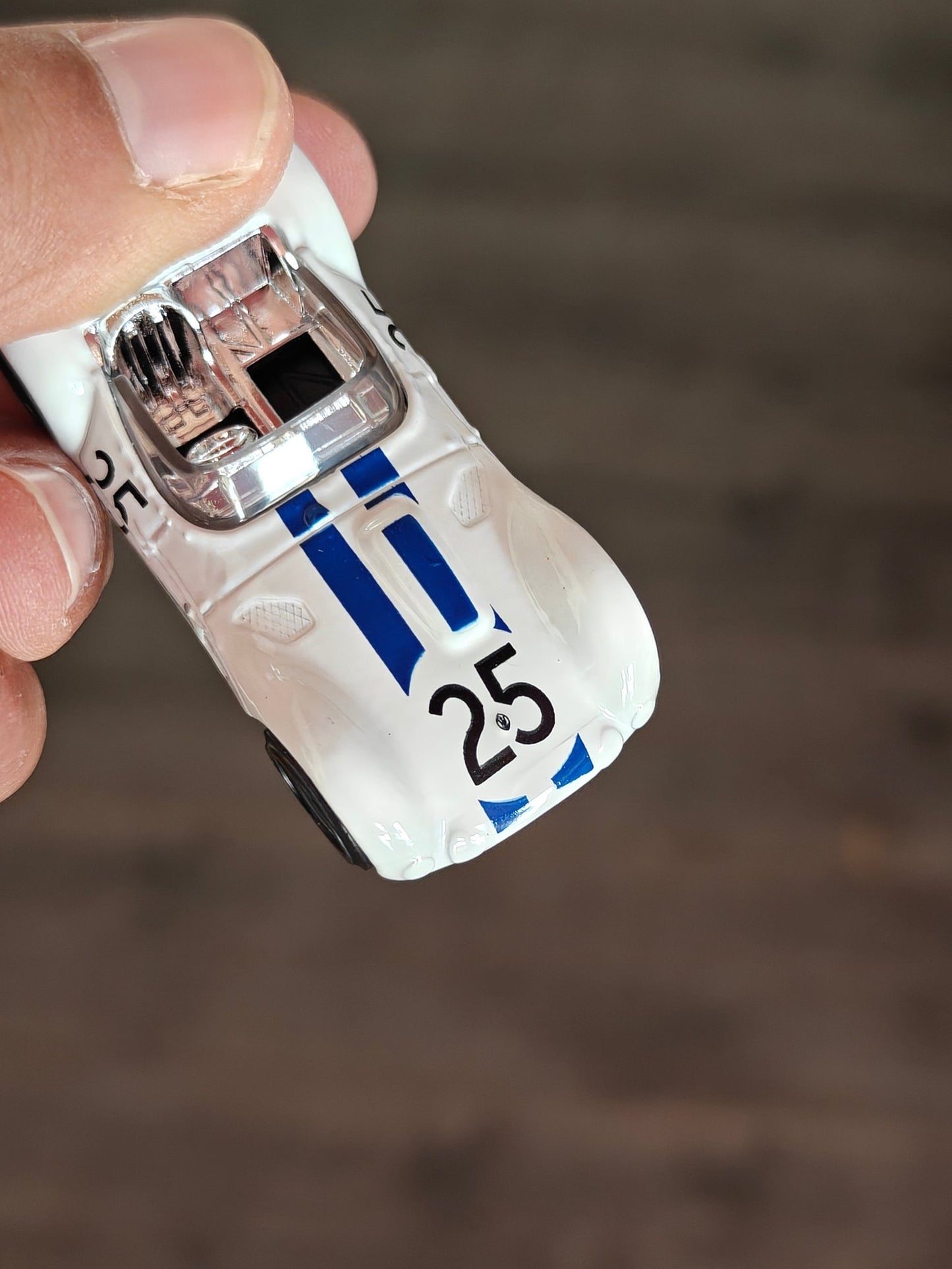 Hot Wheels Maserati Tipo 61 (White) - Kinder Logs