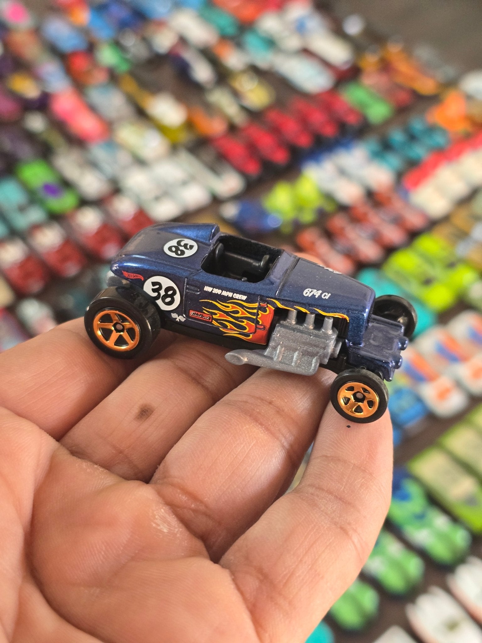 Hot Wheels Max Steel - Dark Blue (Uncarded - New) - Kinder Logs