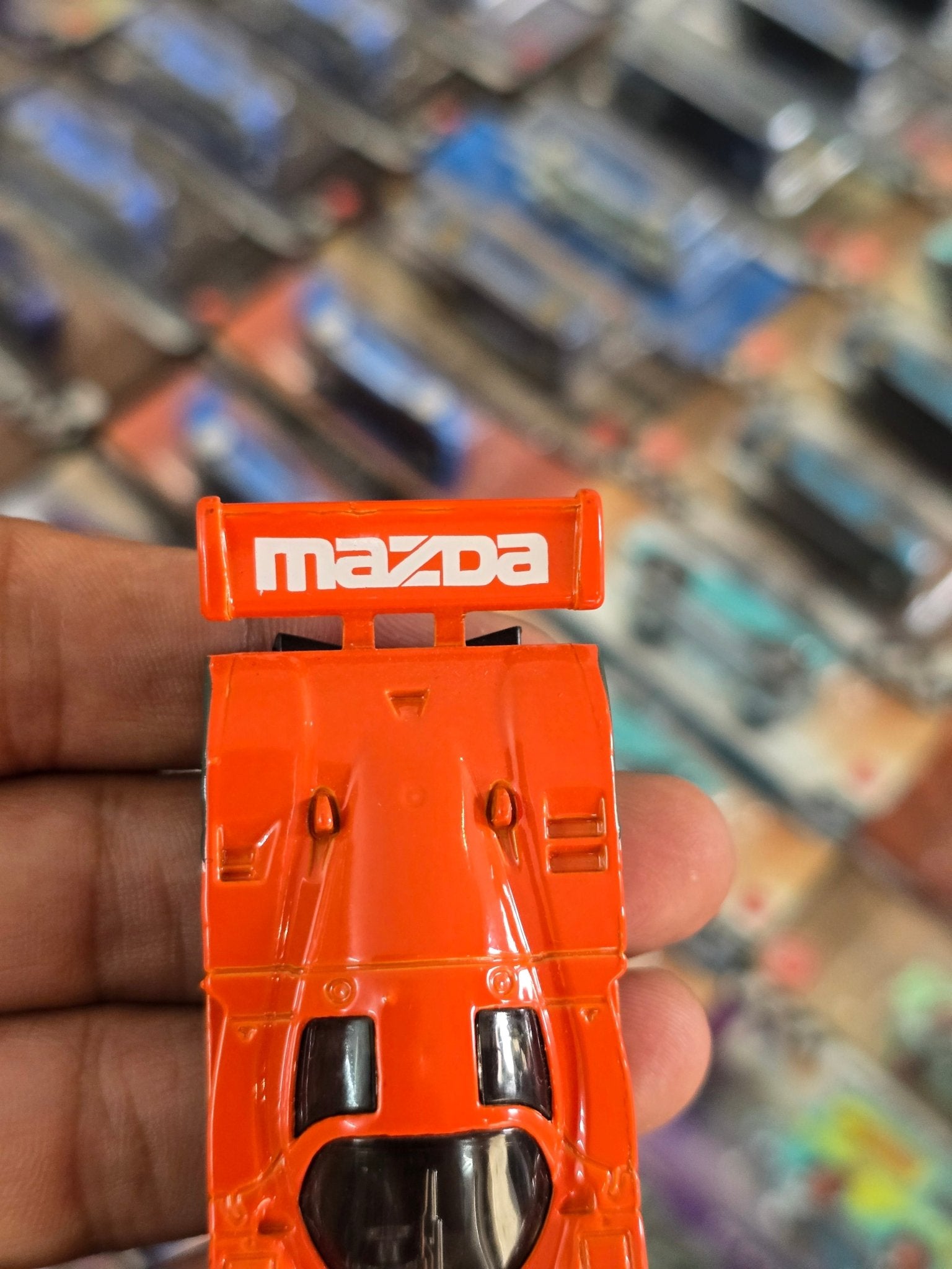 Hot Wheels Mazda 787B - Orange (Uncarded) - Kinder Logs