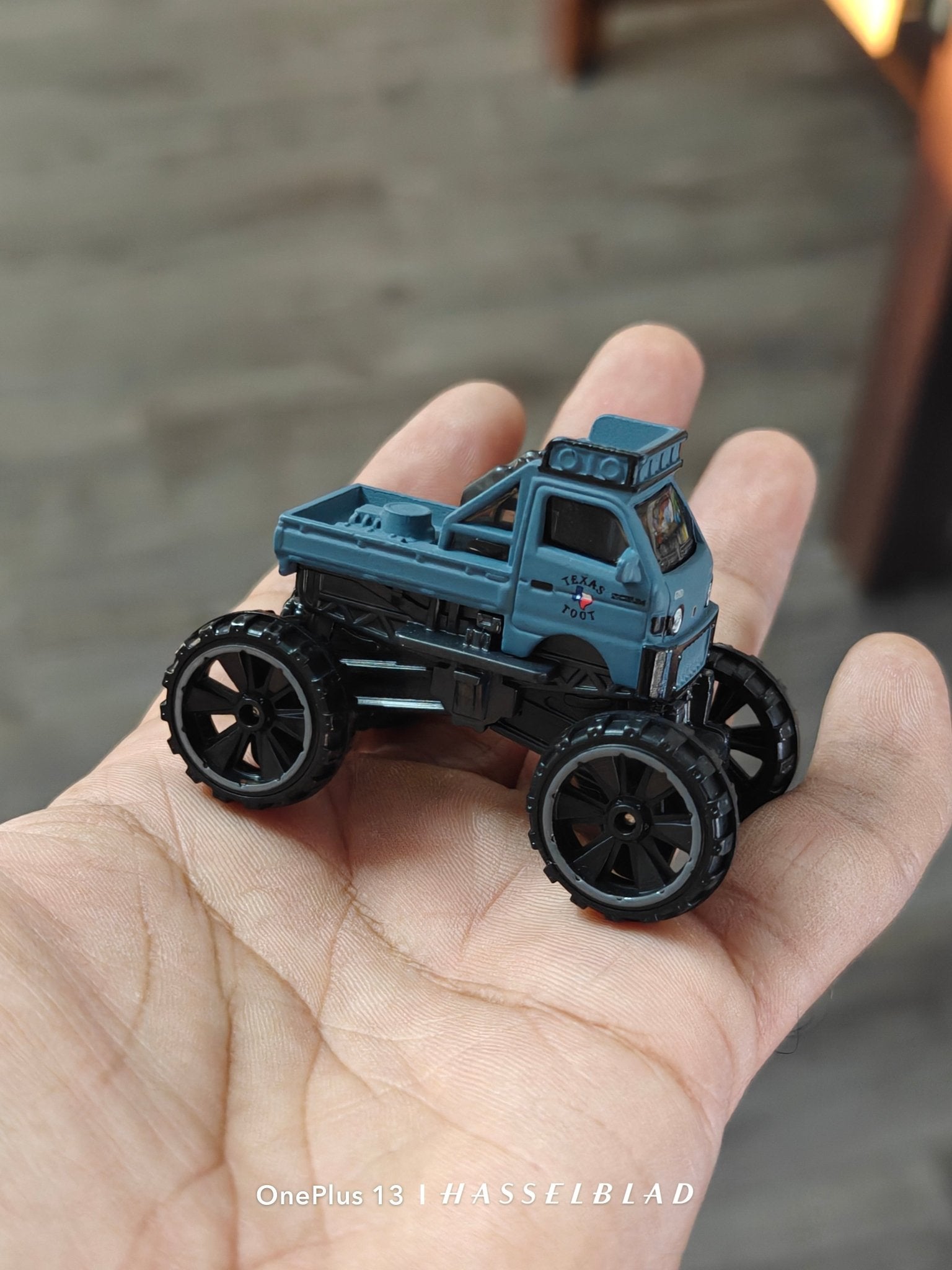 Hot Wheels Mazda Autozam - Grey (Uncarded - New) - Kinder Logs