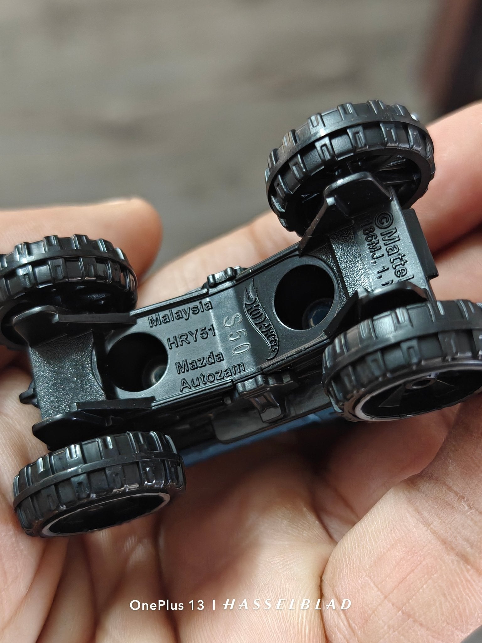 Hot Wheels Mazda Autozam - Grey (Uncarded - New) - Kinder Logs