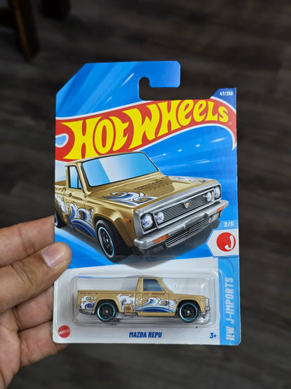 Hot Wheels Mazda Repu - Japan Imports (Imported) - Kinder Logs