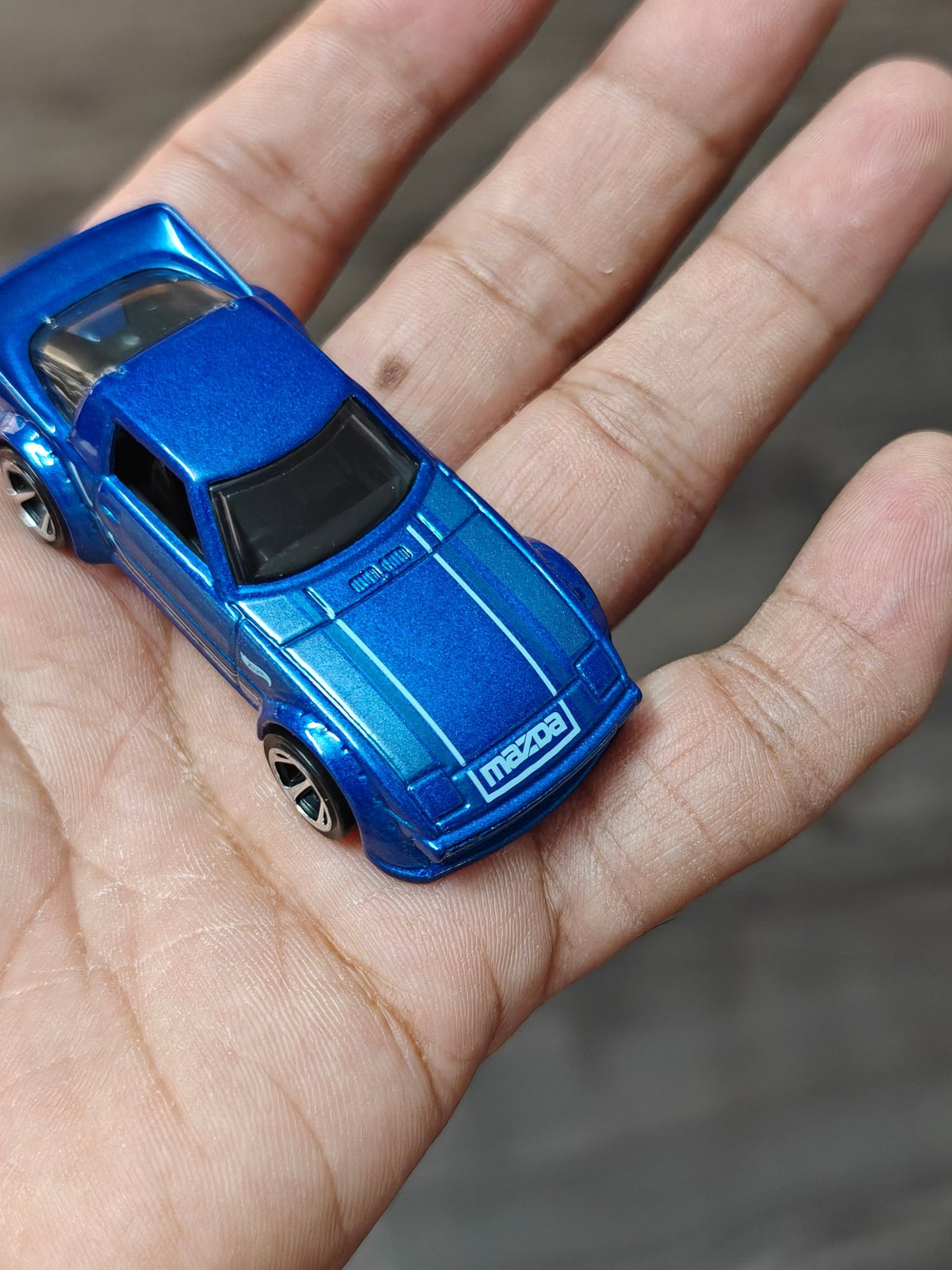 Hot Wheels Mazda RX-7 - Blue (Uncarded - New) - Kinder Logs