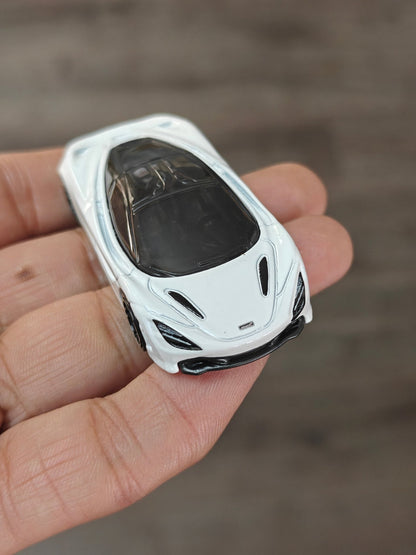Hot Wheels McLaren 720S - White (Uncarded - New) - Kinder Logs