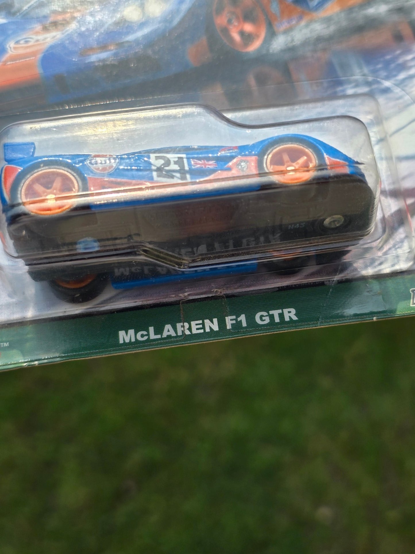 Hot Wheels McLaren F1 GTR British Horse Power Edition - Kinder Logs