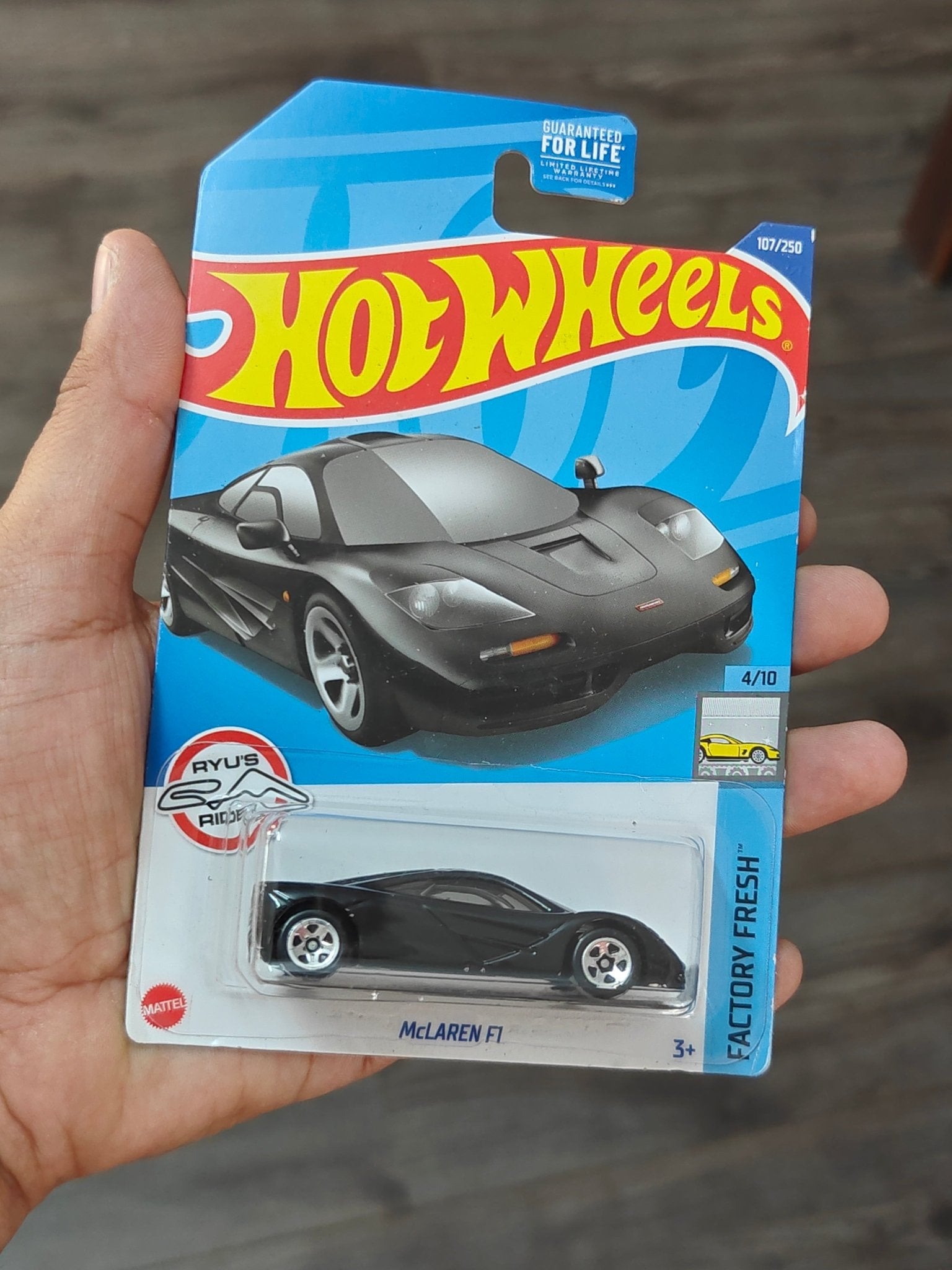 Hot Wheels McLaren F1 Ryu's Rides - Black (Imported) - Kinder Logs