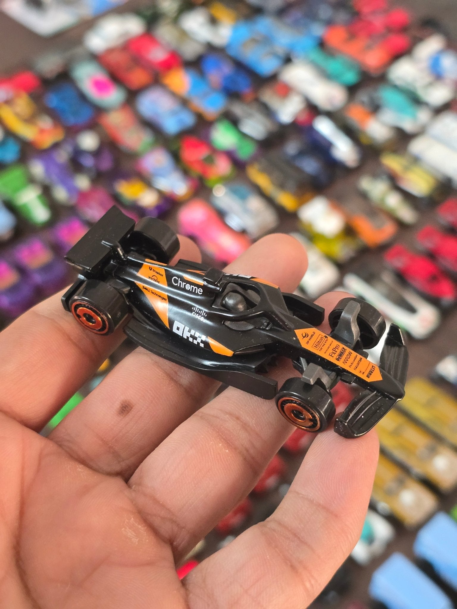 Hot Wheels McLaren Formula 1 Team Car (Uncarded - New) - Kinder Logs