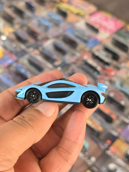 Hot Wheels McLaren P1 - Blue (Uncarded) - Kinder Logs