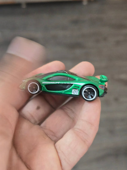 Hot Wheels McLaren P1 - Hybrid Speed (Uncarded - New) - Kinder Logs