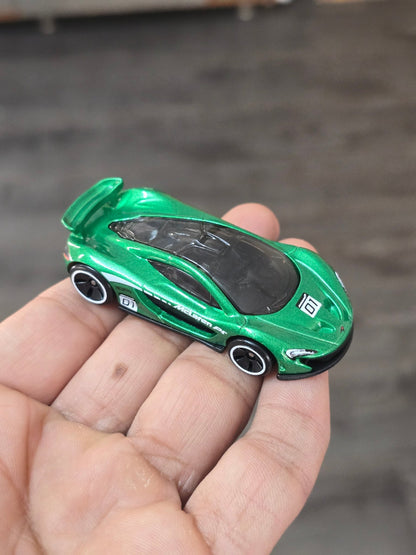 Hot Wheels McLaren P1 - Hybrid Speed (Uncarded - New) - Kinder Logs