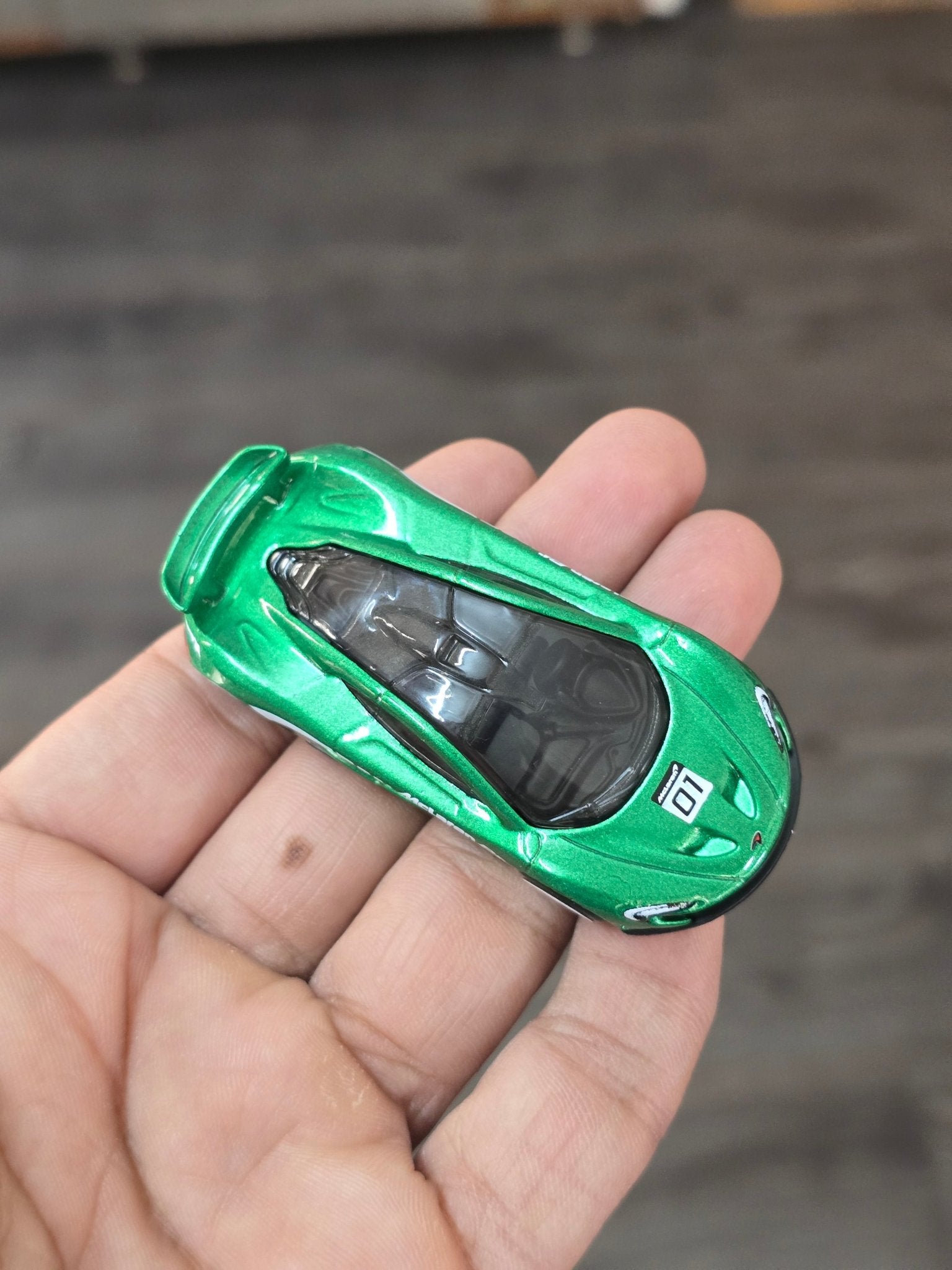 Hot Wheels McLaren P1 - Hybrid Speed (Uncarded - New) - Kinder Logs