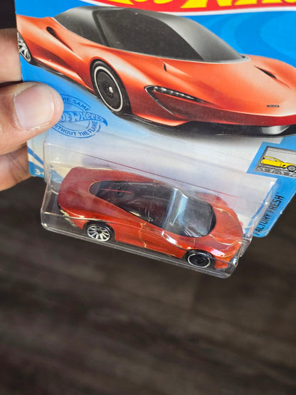 Hot Wheels McLaren Speedtail (2020 - Imported) - Kinder Logs