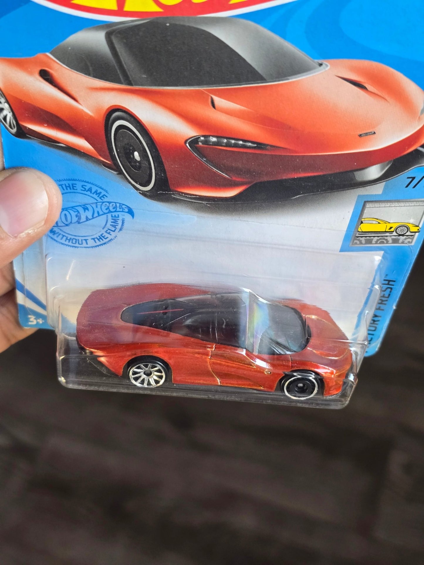 Hot Wheels McLaren Speedtail (2020 - Imported) - Kinder Logs