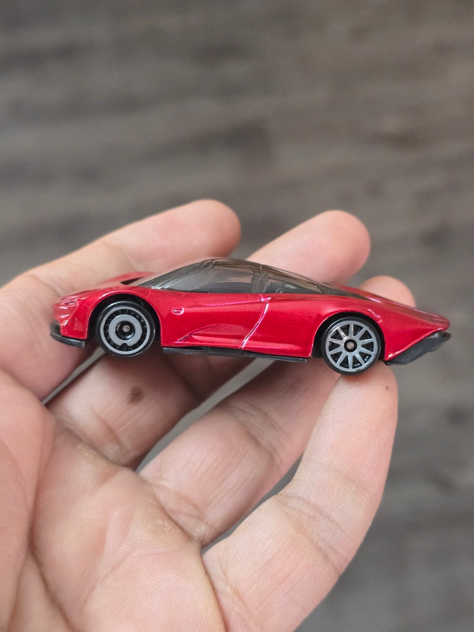 Hot Wheels McLaren Speedtail - Red (Uncarded - New) - Kinder Logs