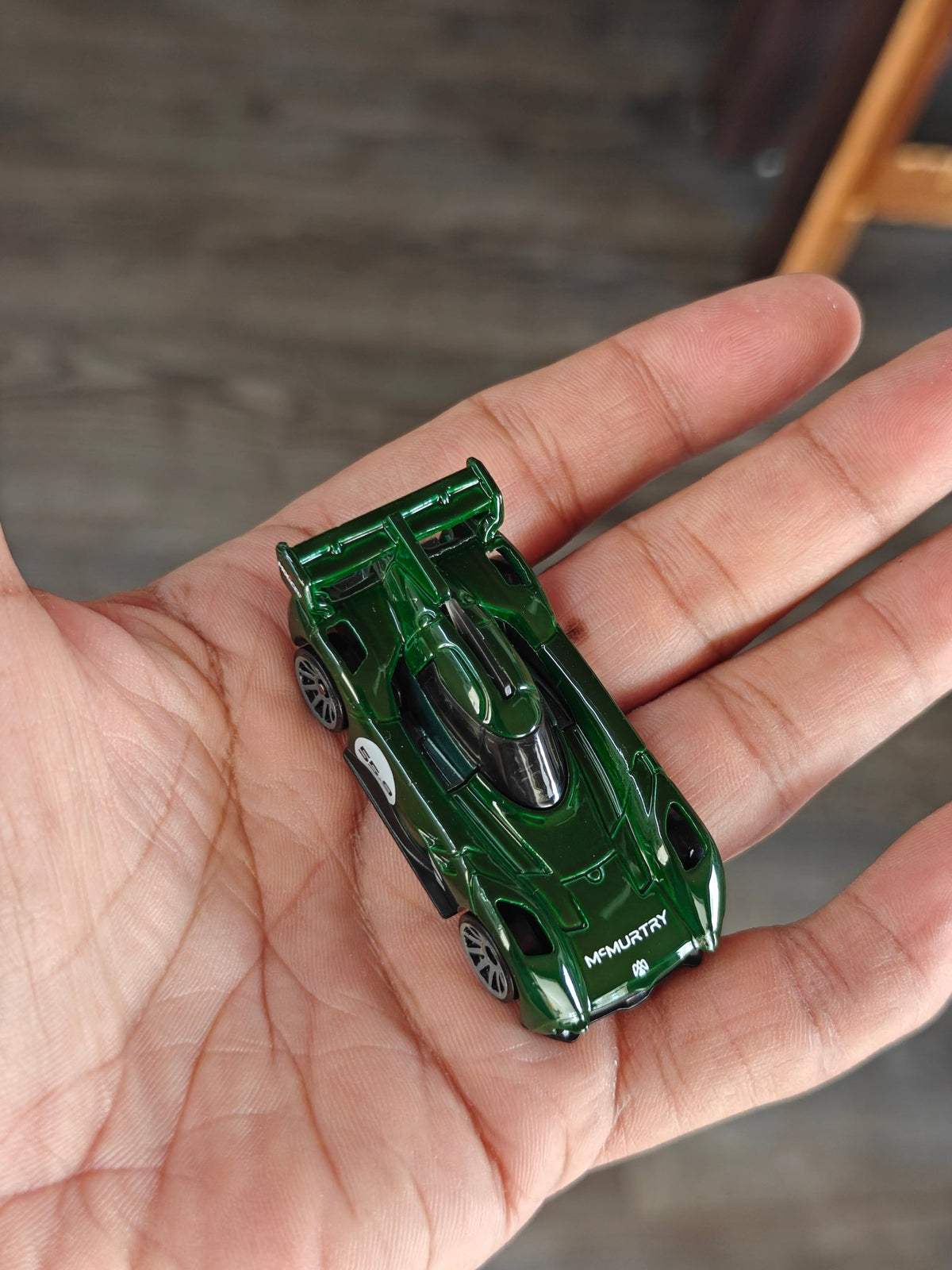 Hot Wheels McMurtry Spéirling - Green (Uncarded - New) - Kinder Logs