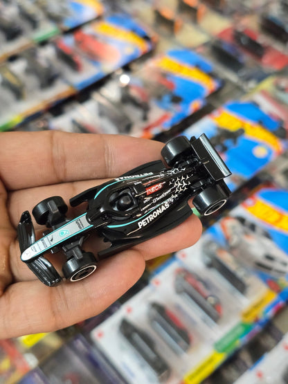 Hot Wheels Mercedes - AMG Petronas Formula One Team F1 Car (Uncarded) - Kinder Logs