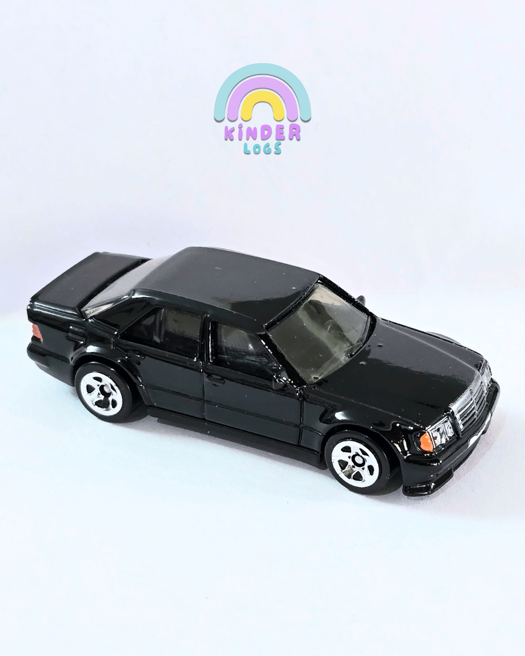 Hot Wheels Mercedes - Benz 500 E - Black (Pre - Owned Car) - Kinder Logs