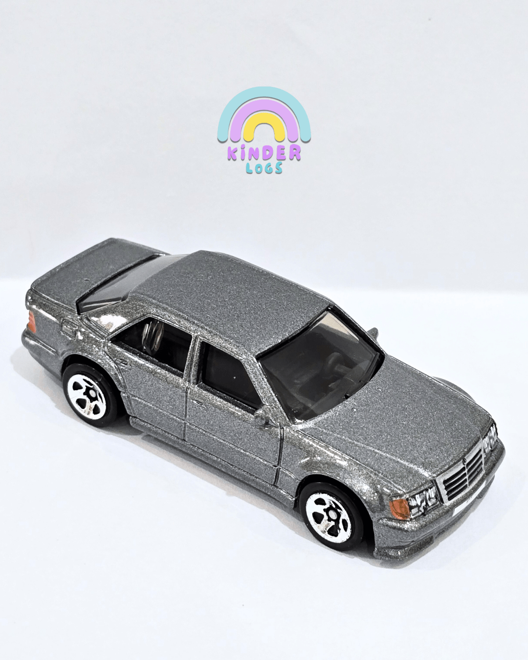 Hot Wheels Mercedes - Benz 500 E - Metallic Grey (Uncarded) - Kinder Logs