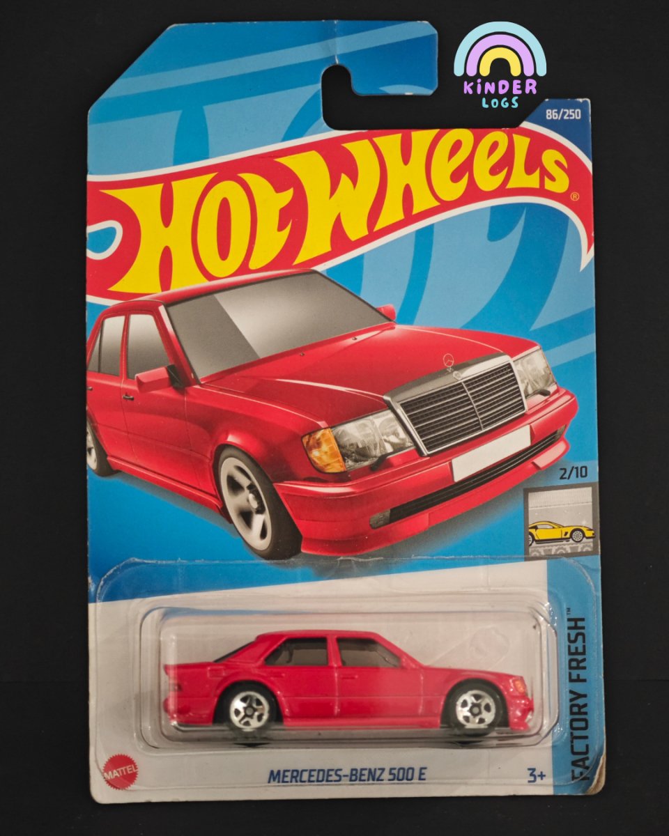 Hot Wheels Mercedes - Benz 500 E (Red) - Kinder Logs