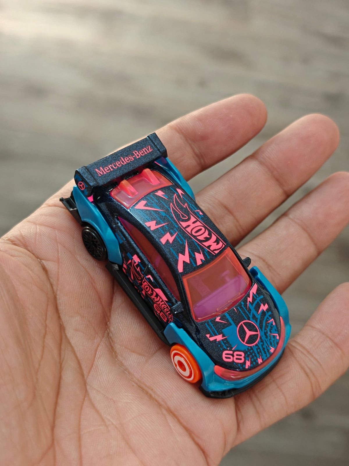 Hot Wheels Mercedes-Benz CLA HW Art Car (Uncarded - New) - Kinder Logs