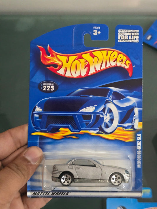 Hot Wheels Mercedes - Benz SLK - Collector No. 225 - Kinder Logs