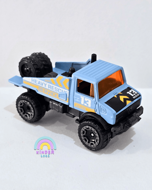 Hot Wheels Mercedes - Benz UNIMOG 1300L - Blue (Uncarded) - Kinder Logs