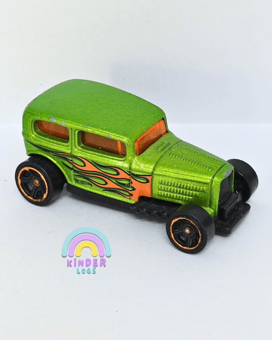 Hot Wheels Midnight Otto - Green (Pre - Owned Car) - Kinder Logs
