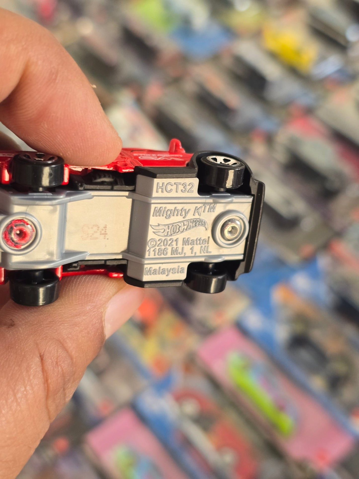 Hot Wheels Mighty K (Uncarded) - Kinder Logs