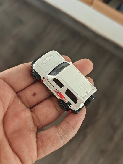 Hot Wheels Mitsubishi Pajero Evolution - White (Uncarded - New) - Kinder Logs