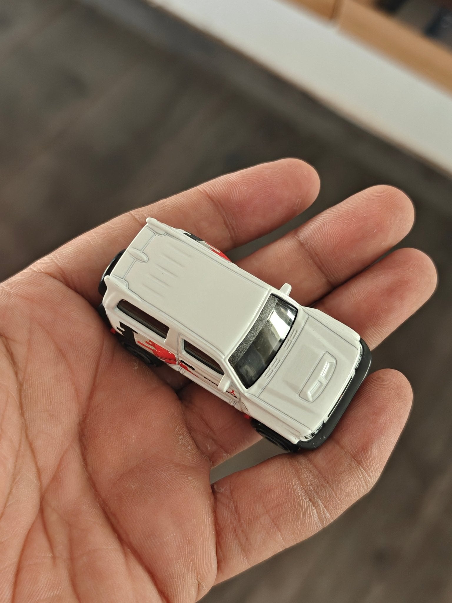 Hot Wheels Mitsubishi Pajero Evolution - White (Uncarded - New) - Kinder Logs