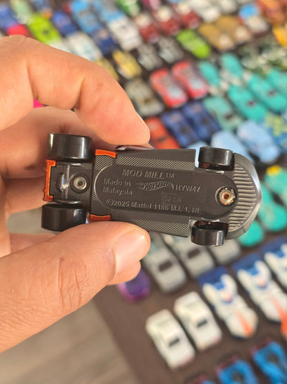 Hot Wheels Mod Mill (Uncarded - New) - Kinder Logs