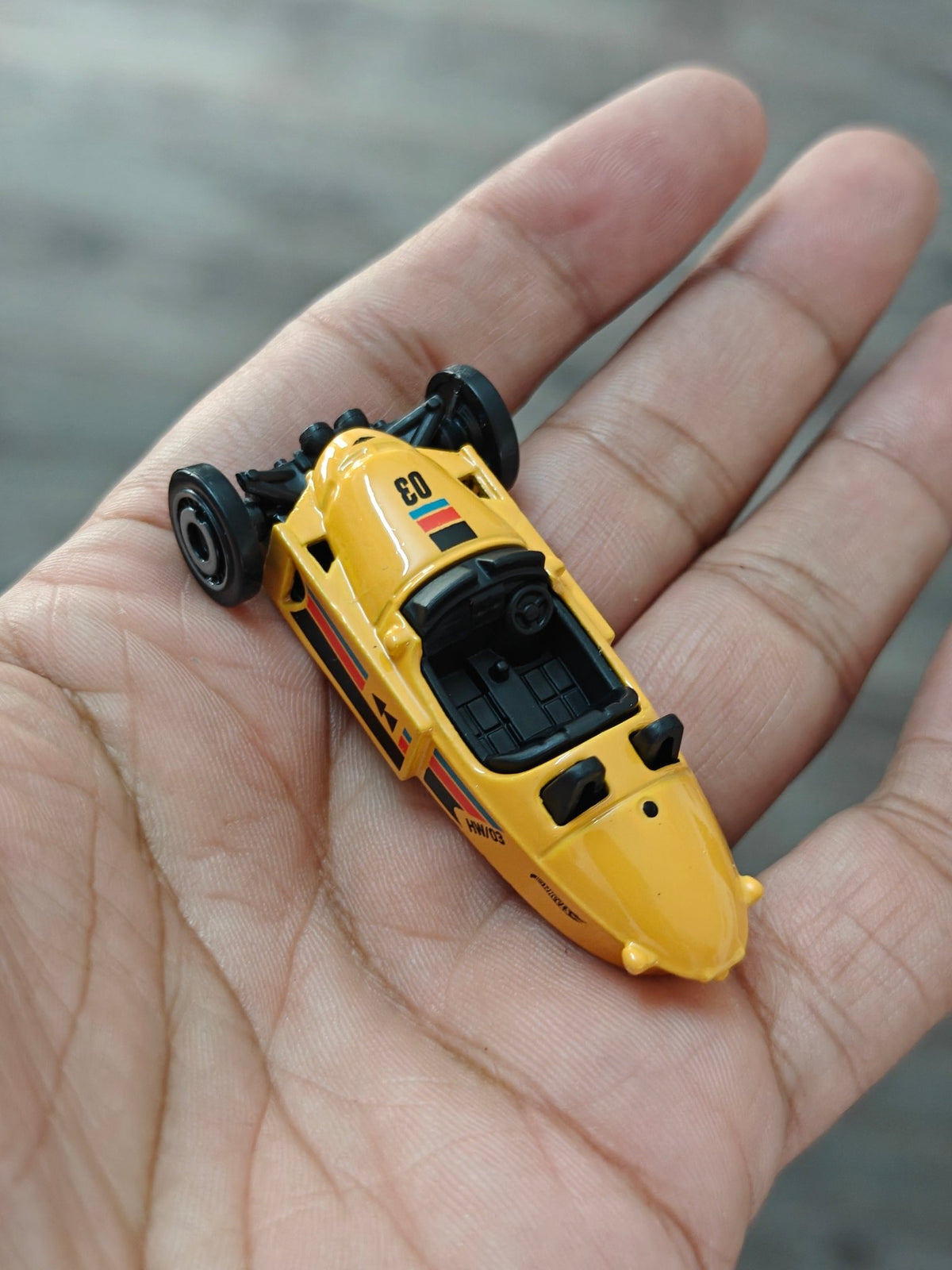 Hot Wheels Morgan Super 3 - Yellow (Uncarded - New) - Kinder Logs
