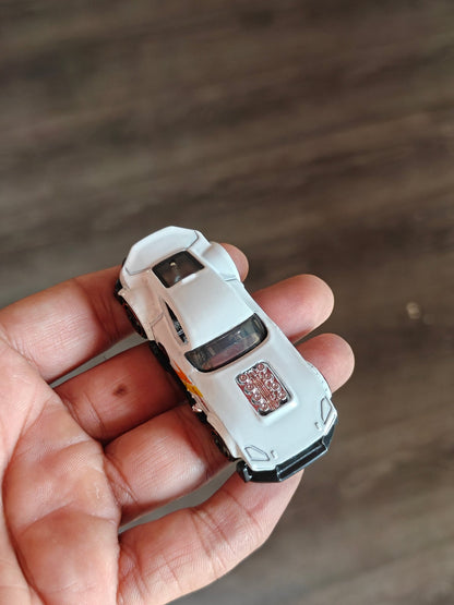 Hot Wheels Muscle And Blown - White (Uncarded - New) - Kinder Logs