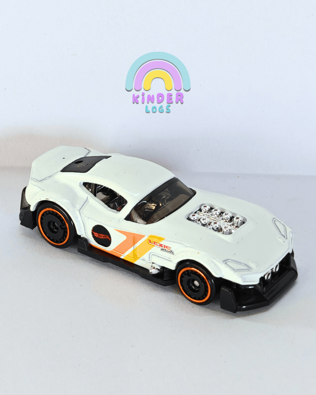 Hot Wheels Muscle And Blown - White (Uncarded - New) - Kinder Logs