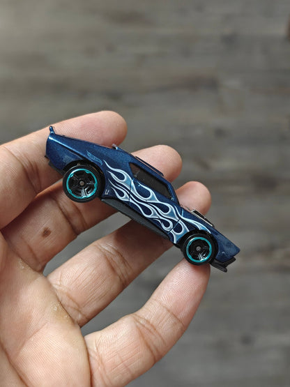 Hot Wheels Muscle Bound - Blue (Uncarded - New) - Kinder Logs