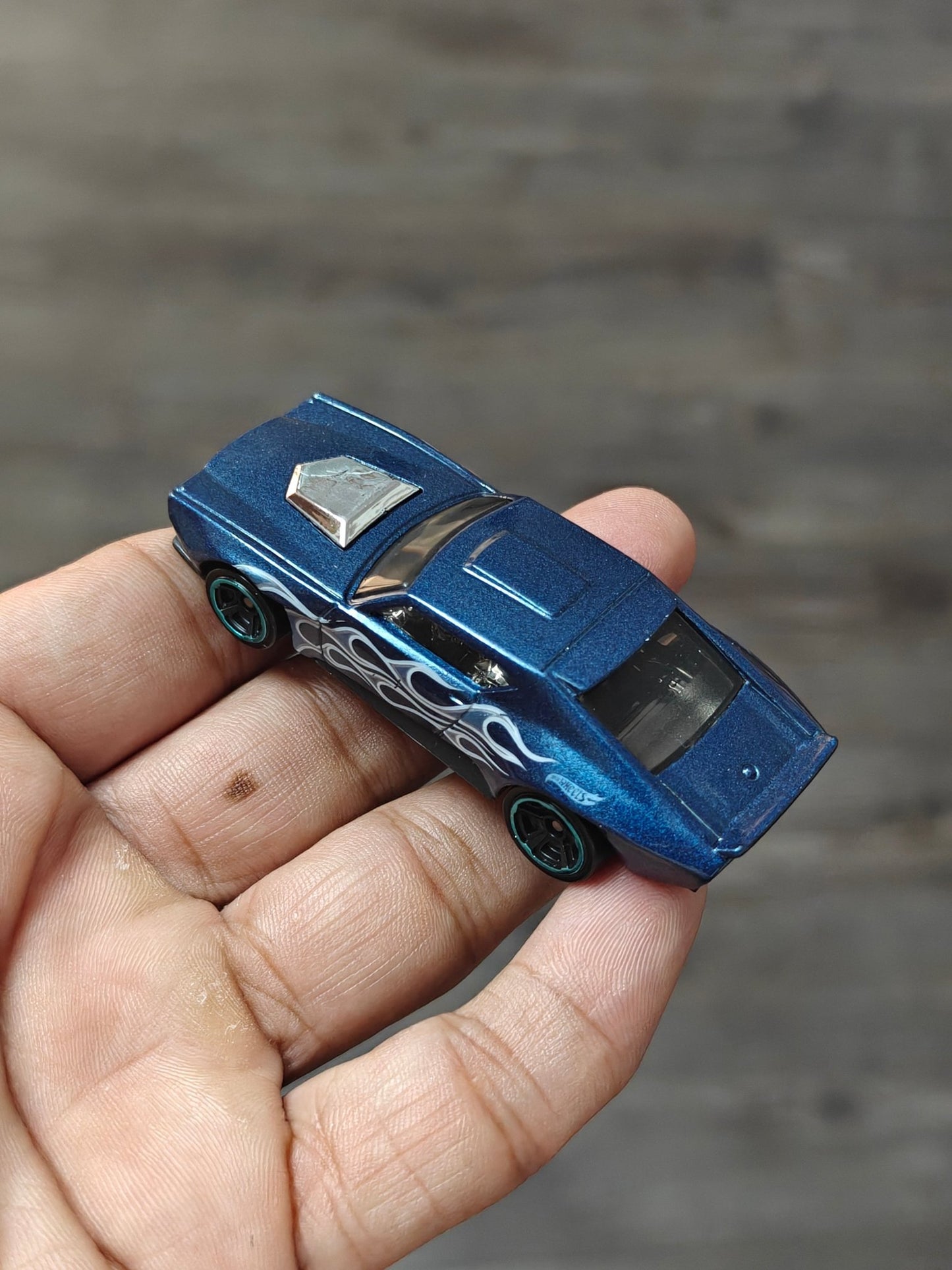 Hot Wheels Muscle Bound - Blue (Uncarded - New) - Kinder Logs