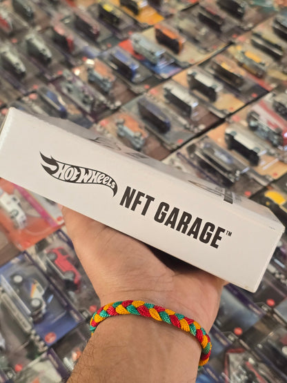 Hot Wheels NFT 1970 Dodge Power Wagon - Kinder Logs
