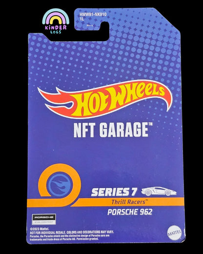 Hot Wheels NFT Garage Porsche 962 (Spectraflame Gold) - Kinder Logs