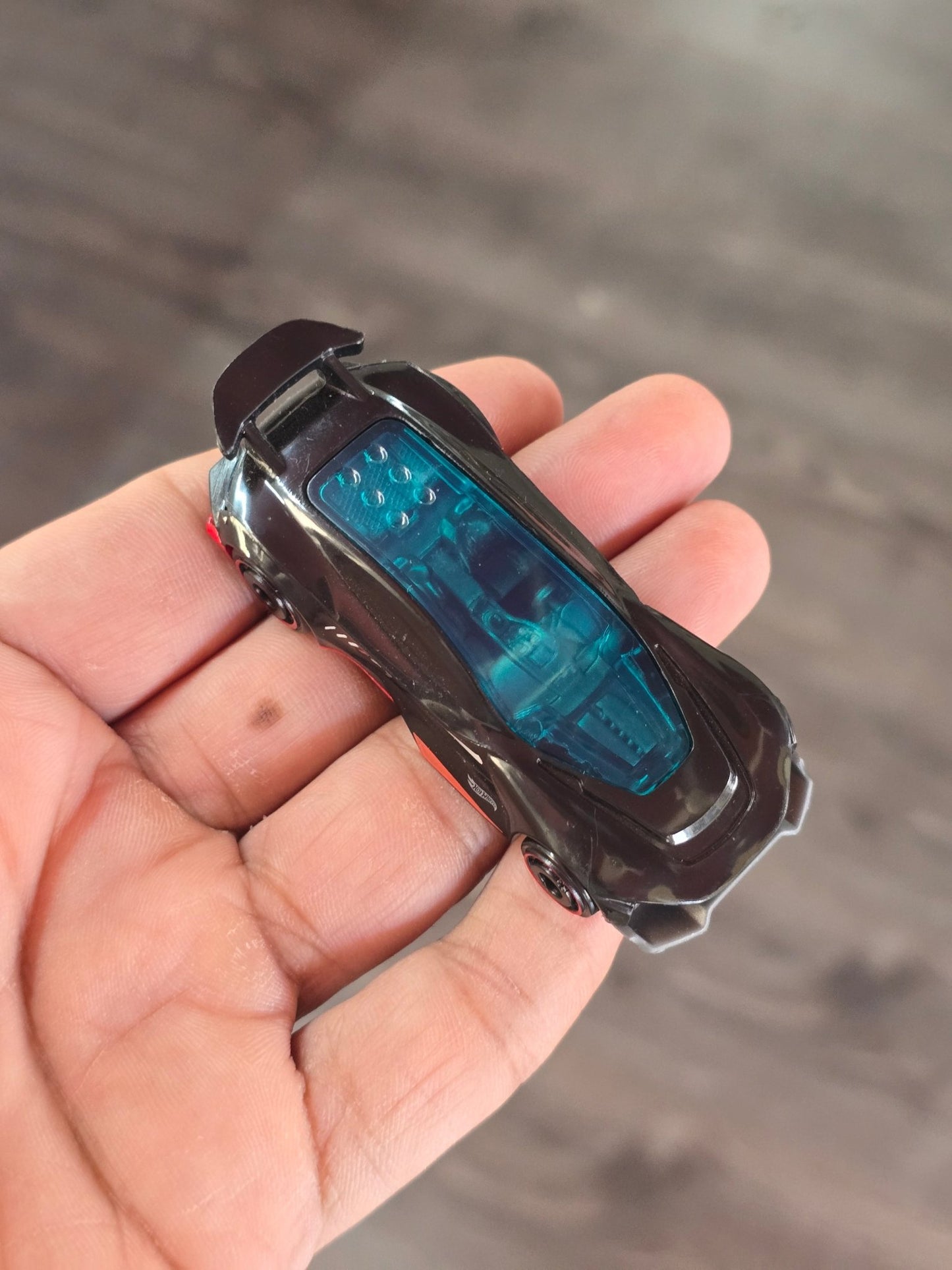 Hot Wheels Nightburnerz Gazella R (Uncarded - New) - Kinder Logs