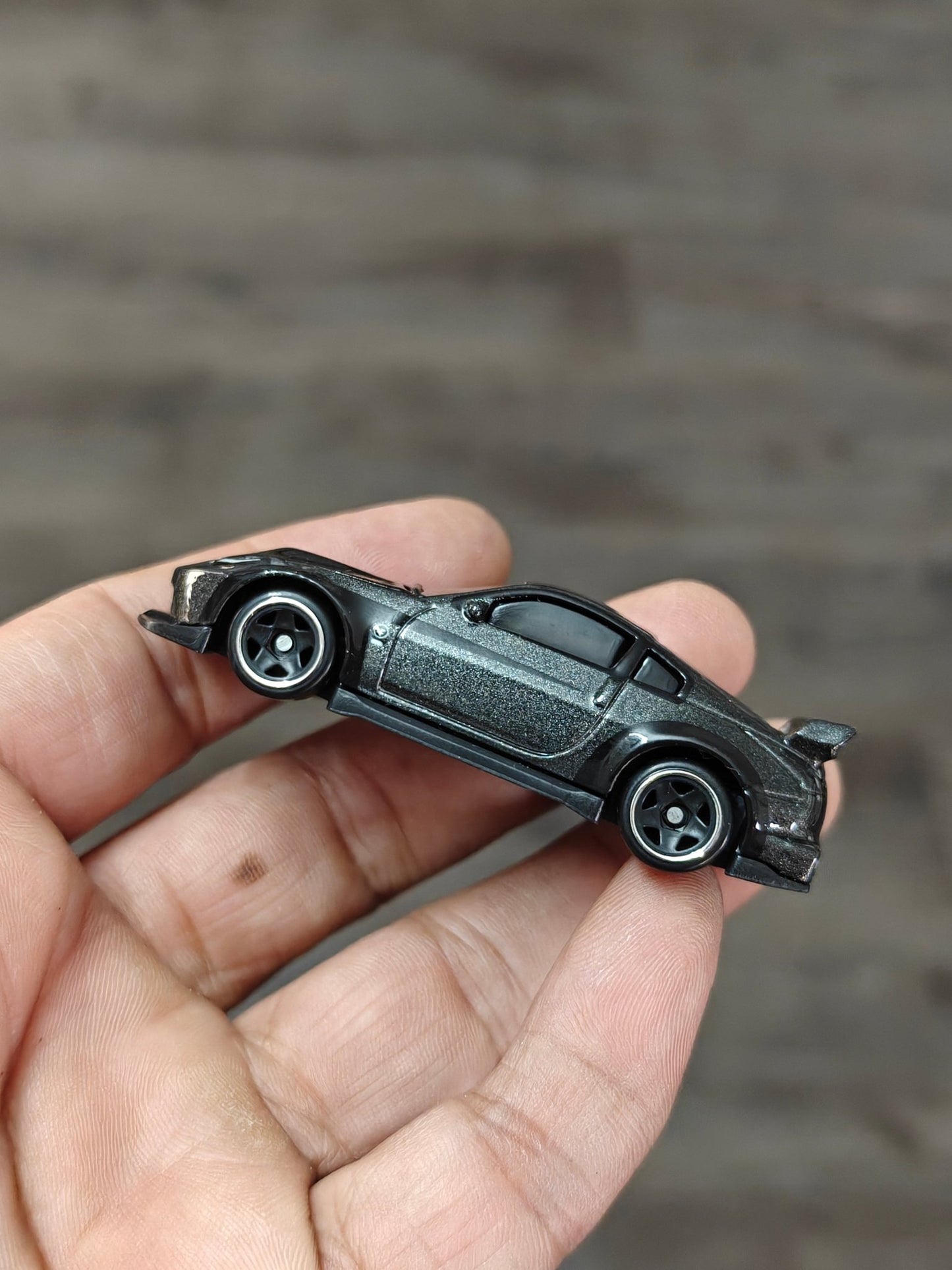 Hot Wheels Nissan 350Z Custom - F&F Tokyo Drift (Uncarded - New) - Kinder Logs