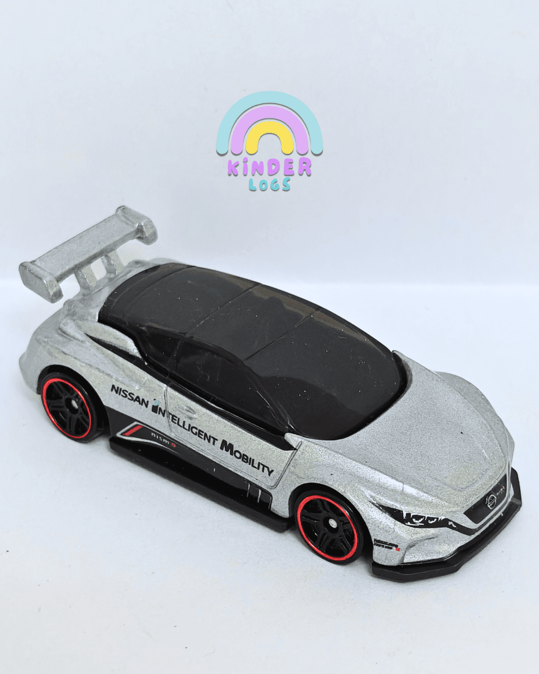 Hot Wheels Nissan Leaf Nismo RC 02 - Silver (Uncarded - New) - Kinder Logs