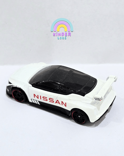 Hot Wheels Nissan Leaf Nismo (Used Car) - Kinder Logs